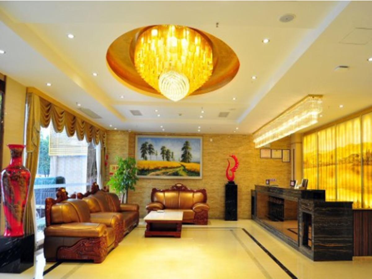 Lavande Hotel Wuhan Railway Station Eksteriør billede