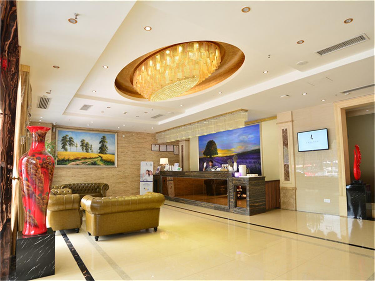 Lavande Hotel Wuhan Railway Station Eksteriør billede